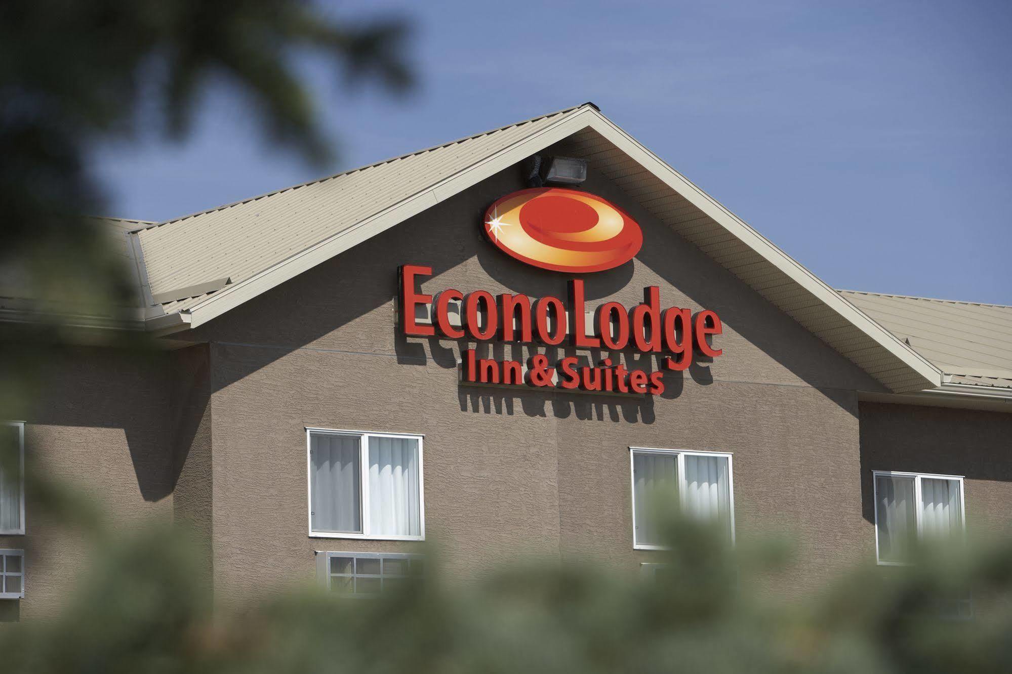 Econo Lodge Inn & Suites Innisfail Exterior foto